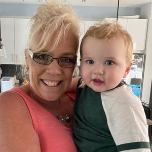 Meet your Posher, Sharon